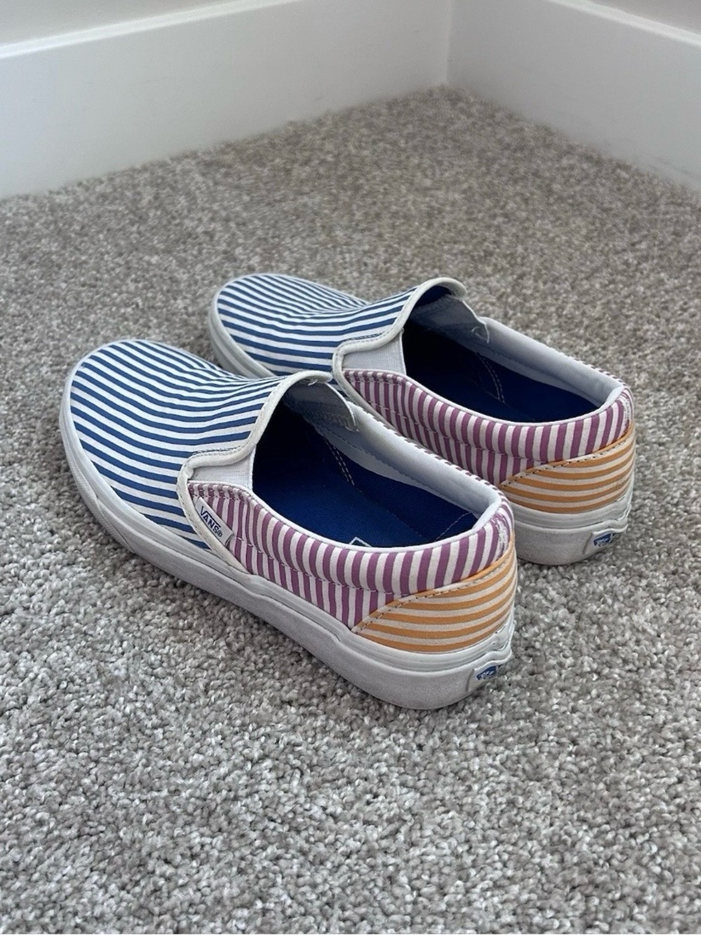 Vans Classic Slip-On Deck Club Multi Stripe Shoes Women’s 8 Men’s 6.5 - Picture 3 of 9